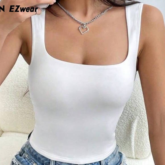 Crop top! - Picture 4 of 5